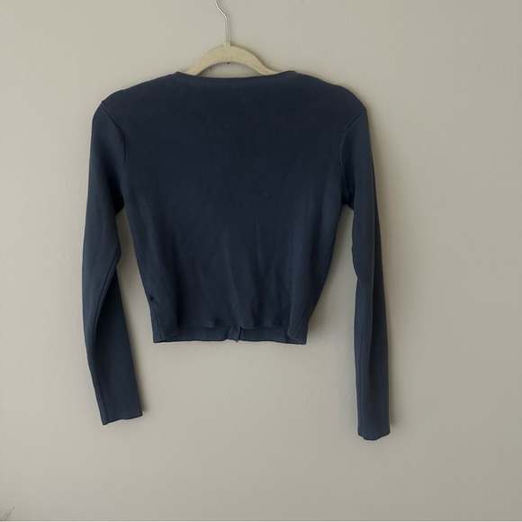Brandy Melville Blue Jumper Cardigan Cropped - Picture 7 of 9